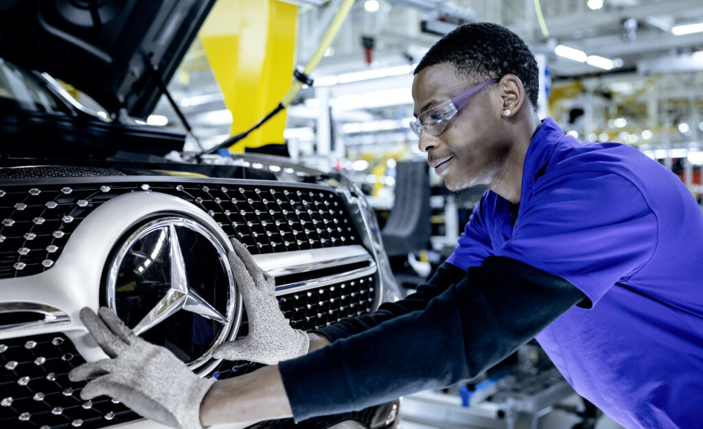 Alabama Auto Worker Photo